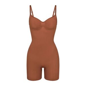 Skims Seamless Sculpt Mid Thigh Bodysuit Color Bronze
